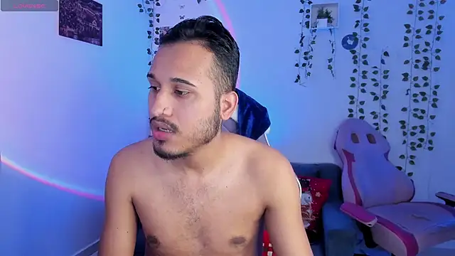 Raf brunette online show from 12.03.24