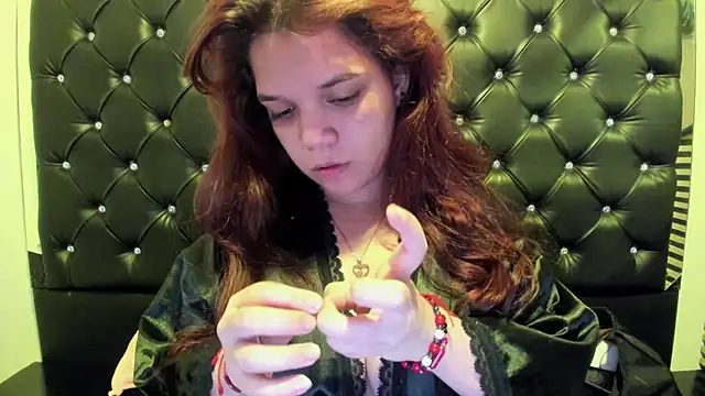 MelanyCarter18 online show from 11.18.25