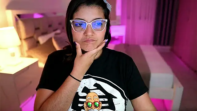 Snapshot of Camilaa_bueno chatting on 03.16.25 Camilaa bueno online show from 03.16.25