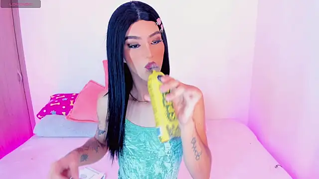 Ashley Reminton online show from 02.21.25