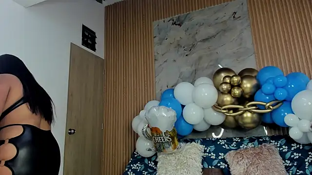 Any topless online show from 10.03.25