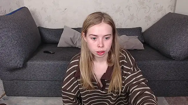 Snapshot of sofiaa_here chatting on 05.08.26 sofiaa here online show from 05.08.26