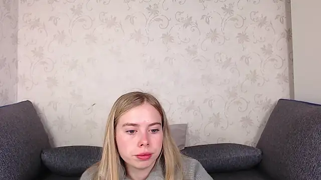 Snapshot of sofiaa_here chatting on 05.12.26 sofiaa here online show from 05.12.26