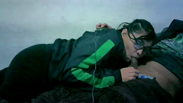 Snapshot of patynalgona chatting on 12.18.25 patynalgona online show from 12.18.25