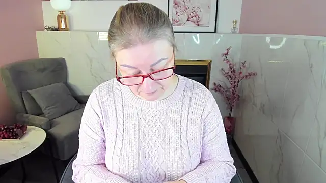 AlexandraKind online show from 11.29.25