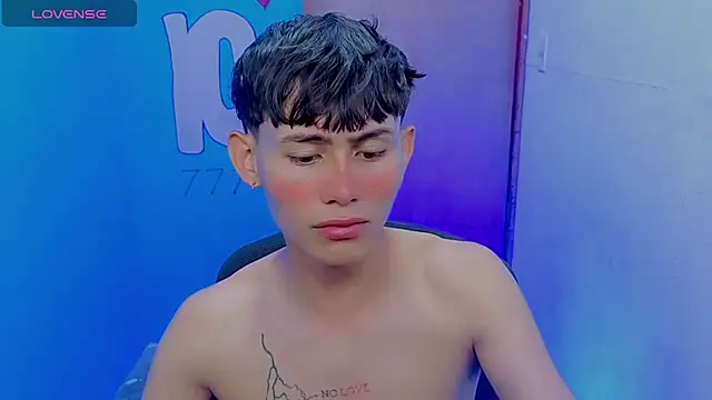 Snapshot of tanjiro_cute chatting on 05.05.26 tanjiro cute online show from 05.05.26