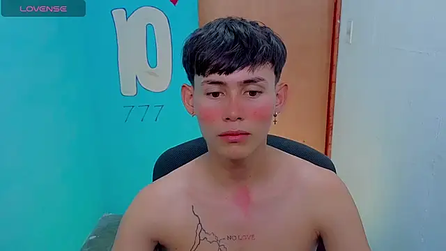 Snapshot of tanjiro_cute chatting on 05.06.26 tanjiro cute online show from 05.06.26