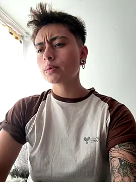 Snapshot of Chriss_gomez2 chatting on 10.05.25 Chriss gomez2 online show from 10.05.25