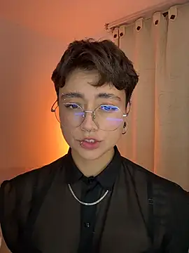 Snapshot of Chriss_gomez2 chatting on 01.15.26 Chriss gomez2 online show from 01.15.26