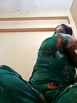 Magical Girl- online show from 02.04.25