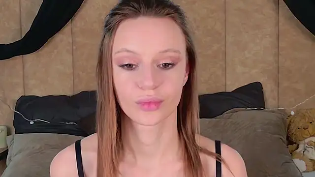 Snapshot of RebeccaMartons chatting on 01.22.25 RebeccaMartons online show from 01.22.25