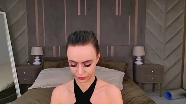 Snapshot of RebeccaMartons chatting on 02.20.25 RebeccaMartons online show from 02.20.25