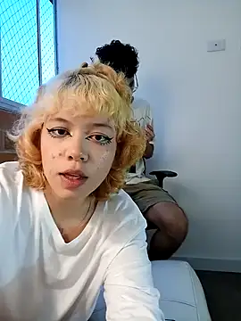 Cutie-Bunny888 online show from 12.17.24