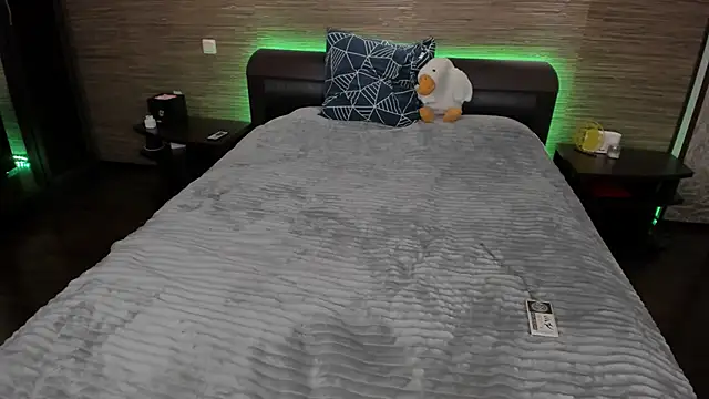 Snapshot of Lust_One_ chatting on 12.13.24 Lust One  online show from 12.13.24