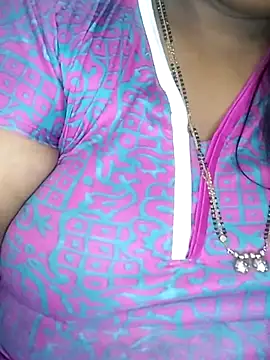 Snapshot of Sexy_Radhikaa chatting on 02.03.26 Sexy Radhikaa online show from 02.03.26