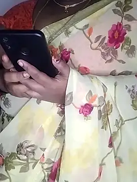 Snapshot of Sexy_Radhikaa chatting on 02.20.26 Sexy Radhikaa online show from 02.20.26