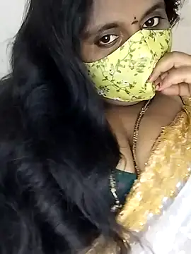 Snapshot of Sexy_Radhikaa chatting on 03.15.26 Sexy Radhikaa online show from 03.15.26