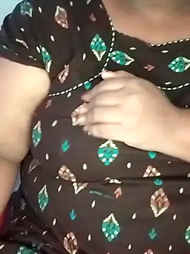 Snapshot of Sexy_Radhikaa chatting on 06.20.26 Sexy Radhikaa online show from 06.20.26