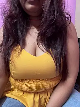 Snapshot of _nishalove19 chatting on 01.15.25 nishalove19 online show from 01.15.25