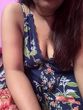 Snapshot of _nishalove19 chatting on 02.23.25 nishalove19 online show from 02.23.25