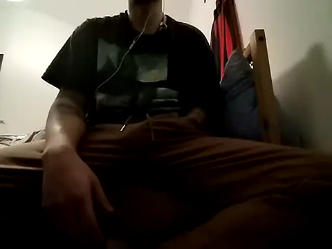 Snapshot of Matteonucera939 chatting on 02.26.26 Matteonucera939 online show from 02.26.26