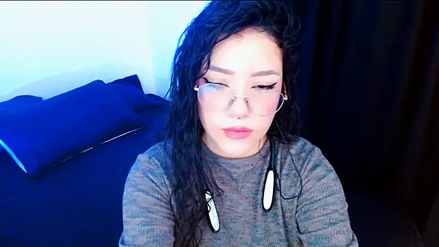 Snapshot of DollCam__ chatting on 09.26.25 DollCam online show from 09.26.25