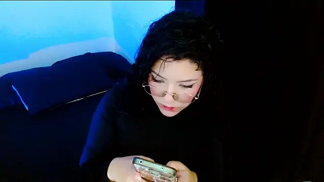 Snapshot of DollCam__ chatting on 09.29.25 DollCam online show from 09.29.25