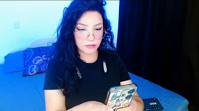 Snapshot of DollCam__ chatting on 10.07.25 DollCam online show from 10.07.25