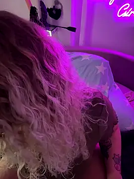 CurvyAnonymousGirl89 online show from 09.15.25