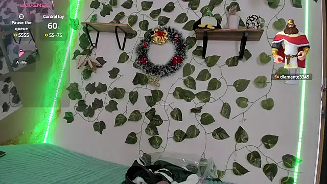 Snapshot of Megan_sophia2 chatting on 12.11.24 Megan sophia2 online show from 12.11.24