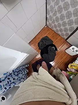 Snapshot of tula_chyk chatting on 09.18.25 tula chyk online show from 09.18.25