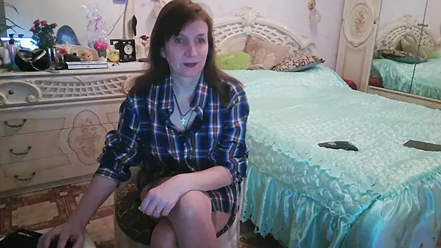 Debra Phoenix online show from 12.18.25