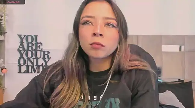 natacha  black  online show from 01.23.25