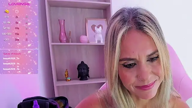 Evangeline johns online show from 03.13.25