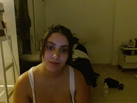 Snapshot of xBubblyBarbiexx chatting on 02.22.25 xBubblyBarbiexx online show from 02.22.25