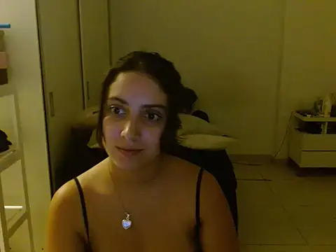 Snapshot of xBubblyBarbiexx chatting on 03.05.25 xBubblyBarbiexx online show from 03.05.25