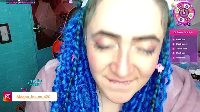 Snapshot of Meg4n_420 chatting on 12.11.24 Meg4n 420 online show from 12.11.24
