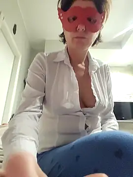 Snapshot of Vagabondainnamorata chatting on 03.25.26 Vagabondainnamorata online show from 03.25.26