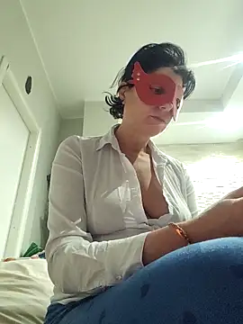 Snapshot of Vagabondainnamorata chatting on 04.05.26 Vagabondainnamorata online show from 04.05.26