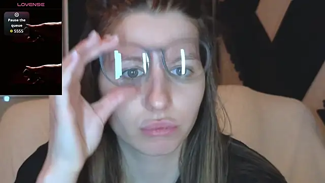 Snapshot of juicy_mystery chatting on 06.17.26 juicy mystery online show from 06.17.26