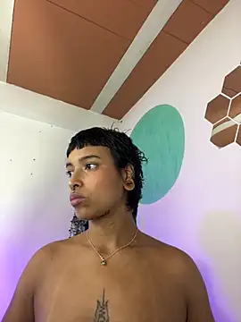 LollaByer online show from 09.27.25