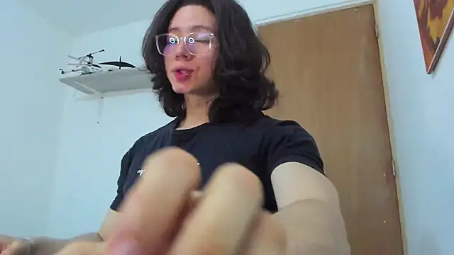 AngelBennet  online show from 02.11.25