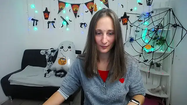 MichelLeee online show from 10.16.25
