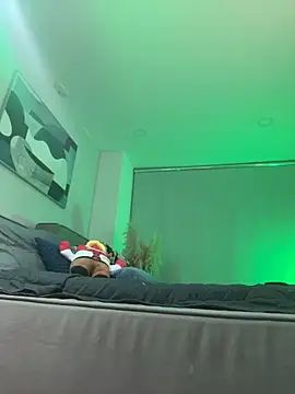 DimitriSullivan  online show from 02.19.25