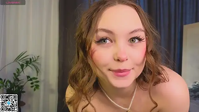 GwendolynFinch online show from 03.06.25