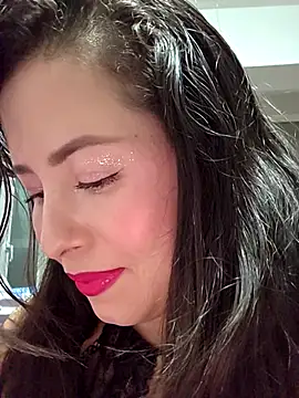 Snapshot of NeredaXxx chatting on 10.26.25 NeredaXxx online show from 10.26.25