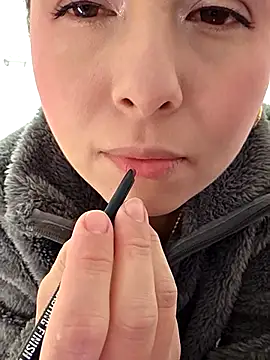 Snapshot of NeredaXxx chatting on 11.22.25 NeredaXxx online show from 11.22.25