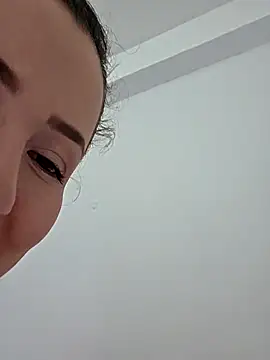 Snapshot of NeredaXxx chatting on 12.16.25 NeredaXxx online show from 12.16.25