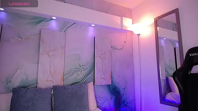 Aniie Doll online show from 04.14.26