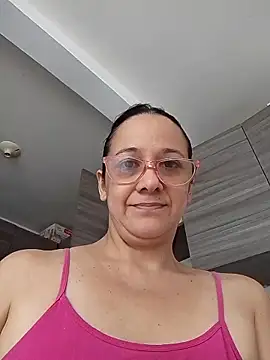 Snapshot of nicolle_milf1978 chatting on 06.05.26 nicolle milf1978 online show from 06.05.26